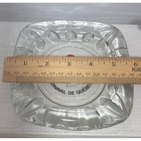Vintage Carnival De Quebec Glass Ashtray With Red Bonhomme Design - Picture 6 of 8